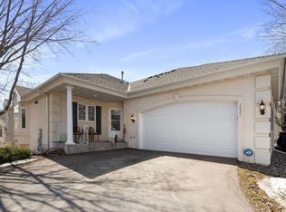 7921 Victoria Curv, Saint Louis Park, MN 55426