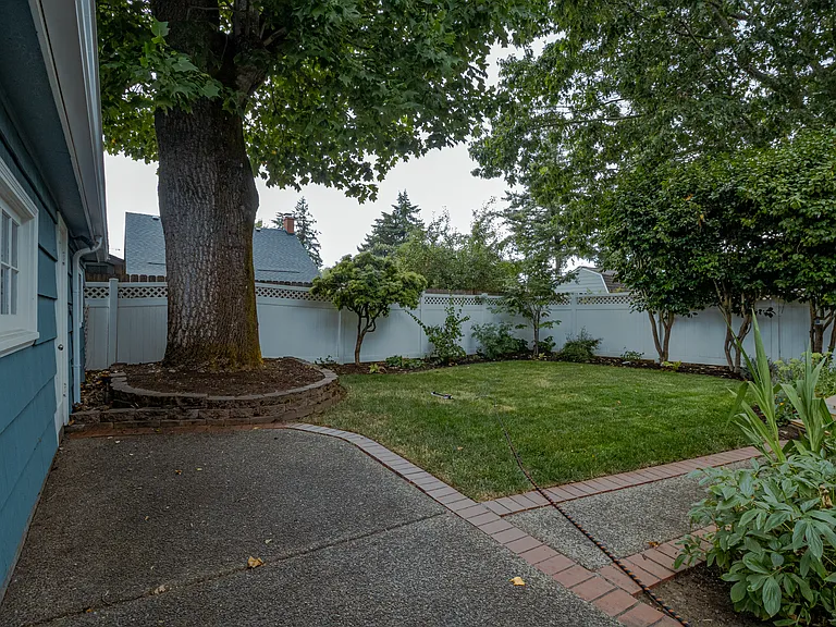 1527 NE 64th Ave — Photo 5