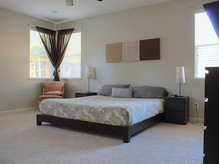 1154 Scheidegger Cir — Photo 4