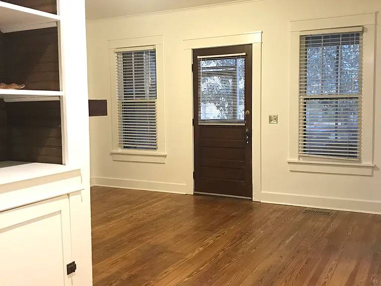 205 Louisville St — Photo 3