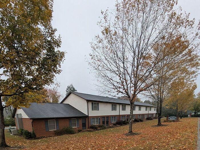 1st image of 49 22nd Ave NE