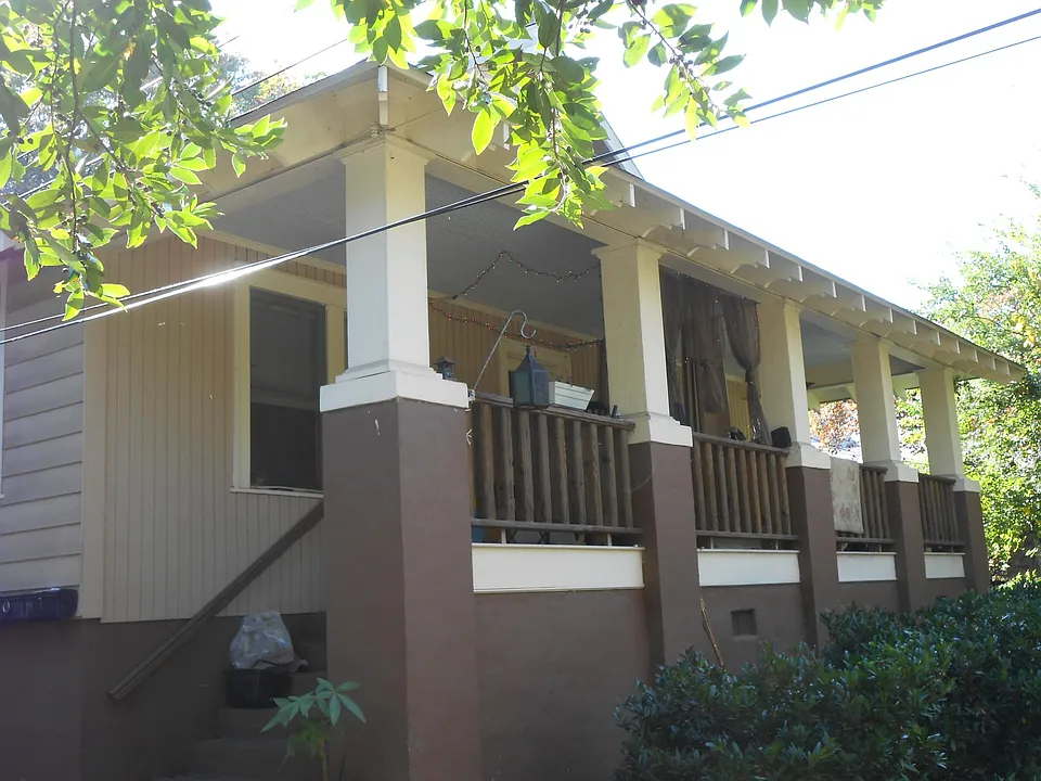 Building Photo 3