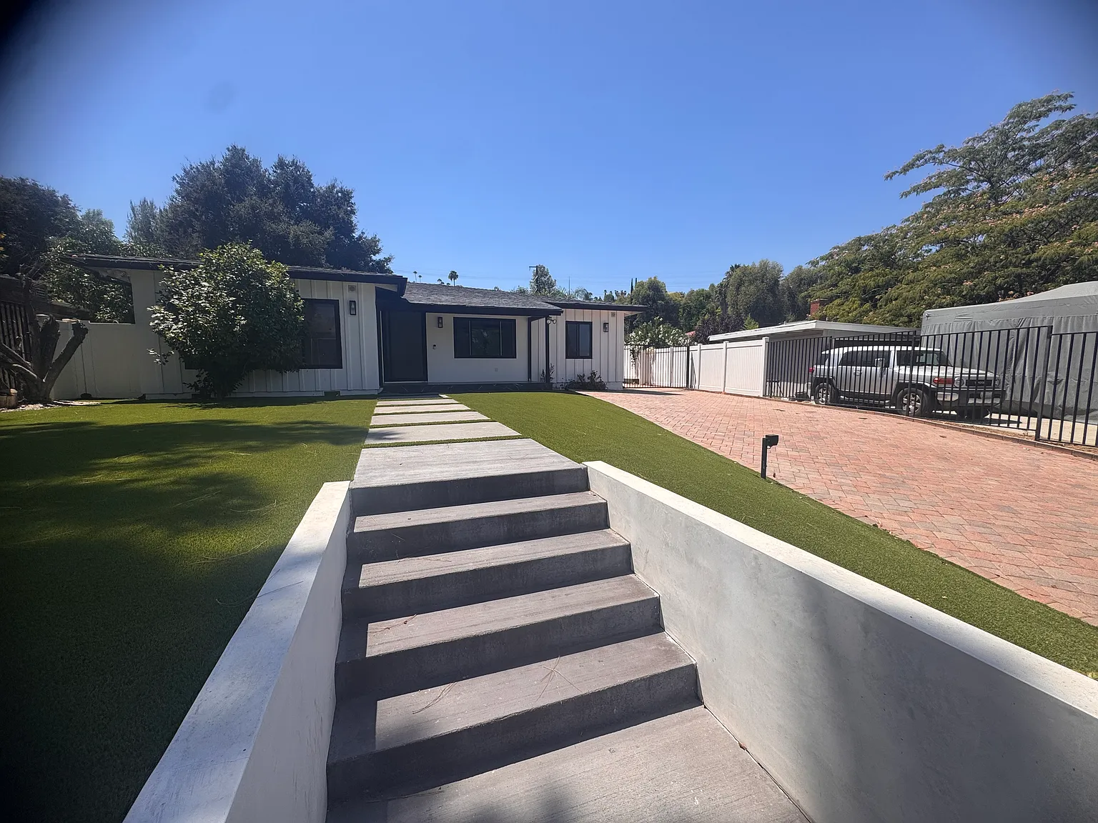 3 bed, 1724 sqft, $7,000 — Photo 4