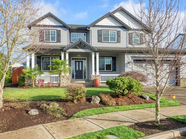 1352 S Maple St, Canby, OR 97013