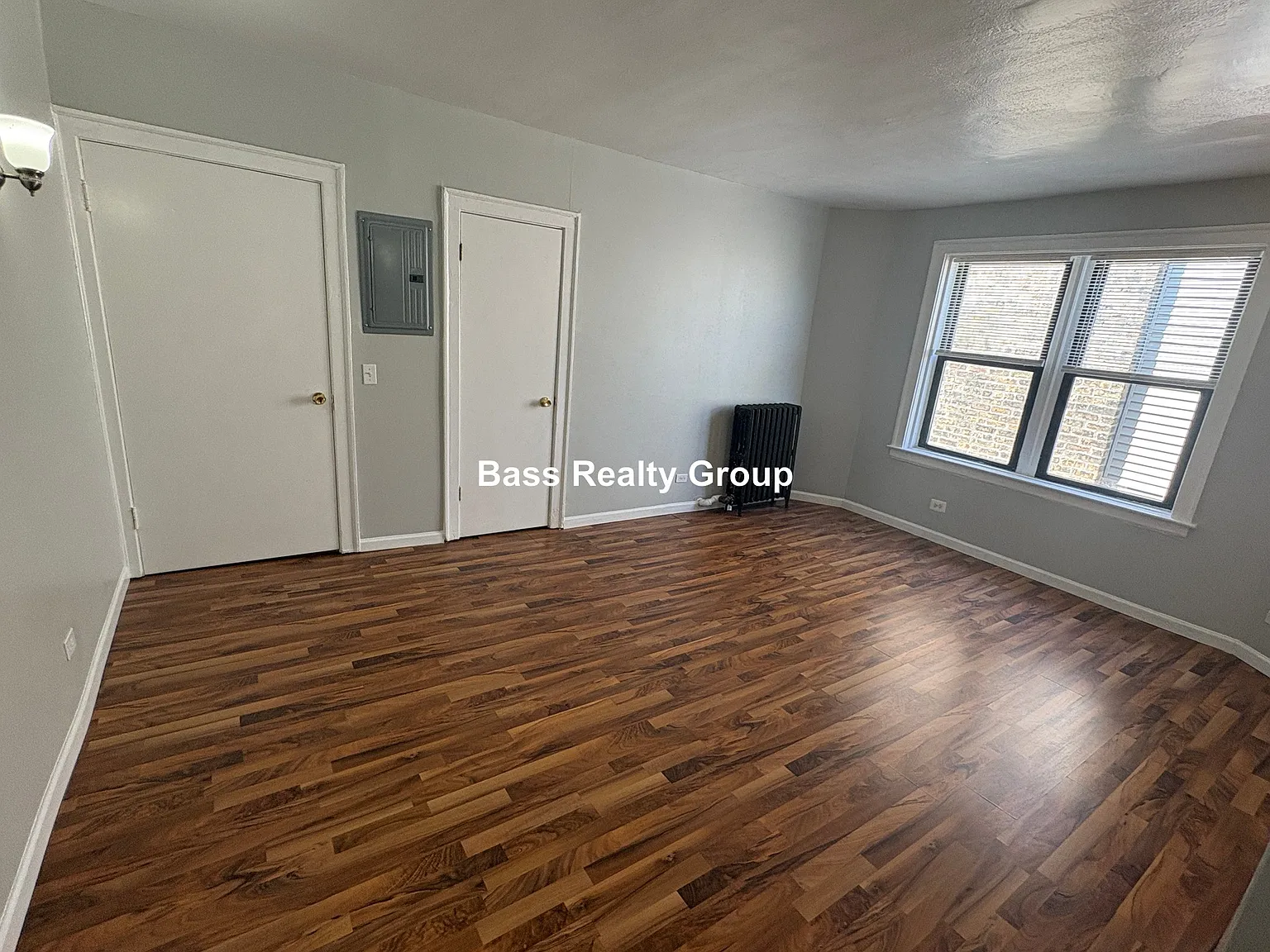 1 bed, 1.0 bath, $1,275 — Photo 2