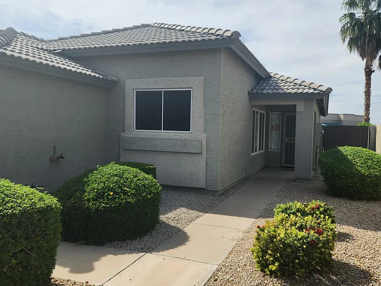 15542 N 136th Ln — Photo 2