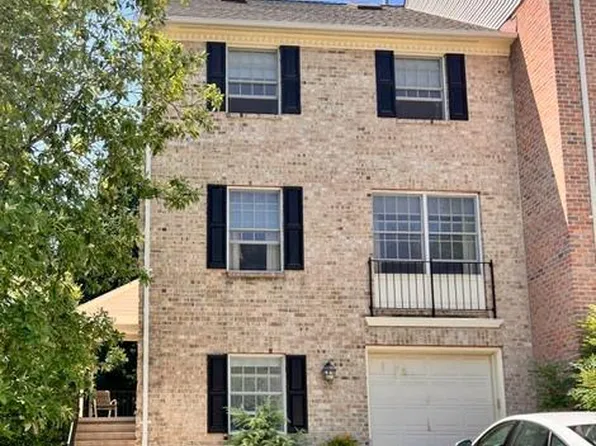 16 Hewetson Ct, Lutherville Timonium, MD 21093