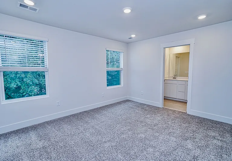 303 Windsinger Ln — Photo 6