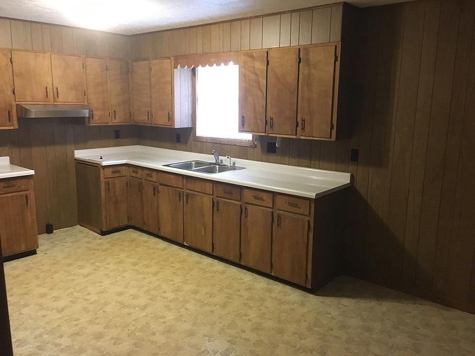 2nd image of 2979 Clear Springs Rd