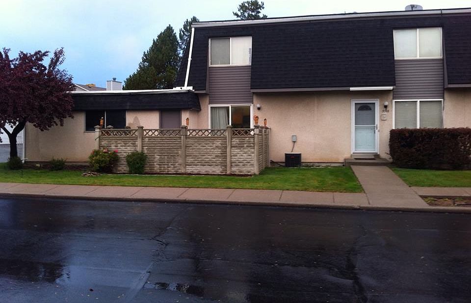 1st image of 9748 S Yorkshire Dr