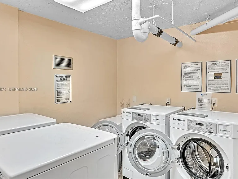 2500 Parkview Dr #1219 — Photo 32