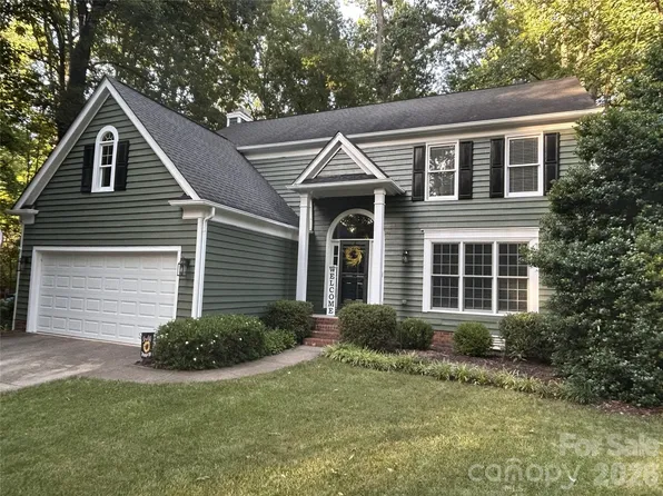 8717 Doe Path Ln, Huntersville, NC 28078