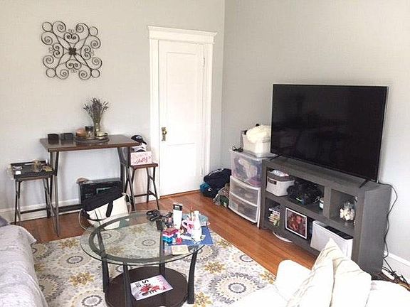 3rd image of 1637 Commonwealth Ave #F8