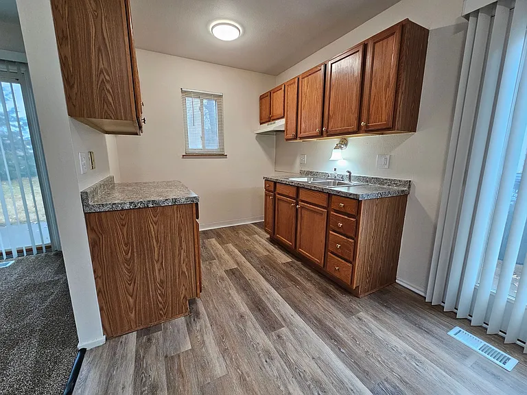 Garden Ridge Apartments — Photo 3