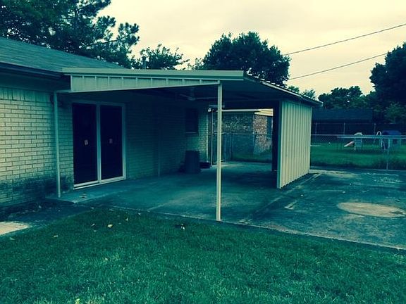 4th image of 805 High School Dr