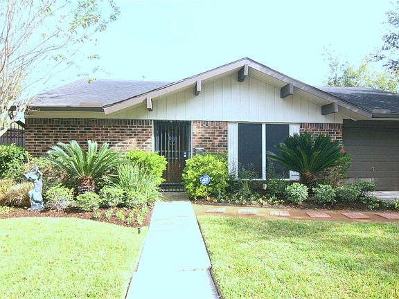 3rd image of 11219 Sagewind Dr