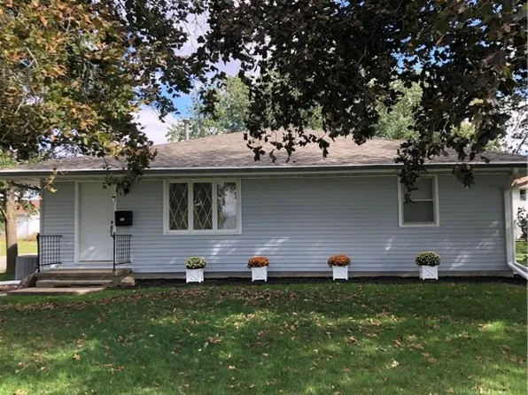 501 SW 3rd St, Greenfield, IA 50849