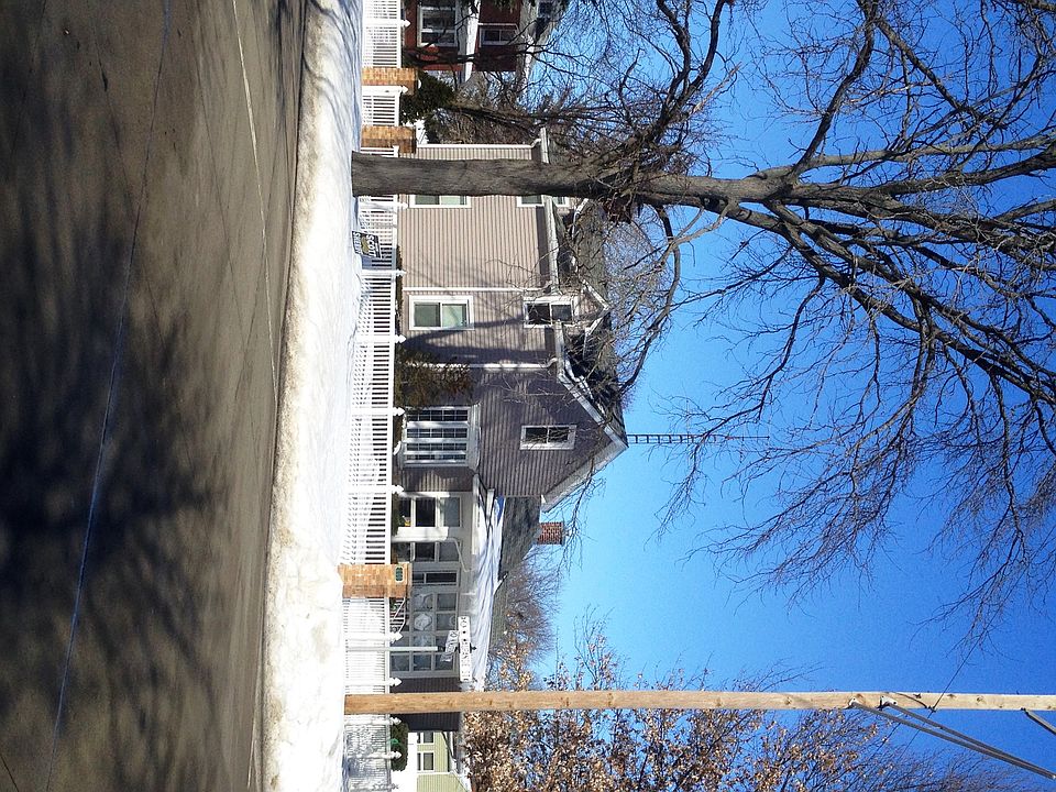 1st image of 200 W Waupansie St