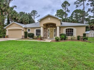 9 Porpoise Ln, Palm Coast, FL 32164