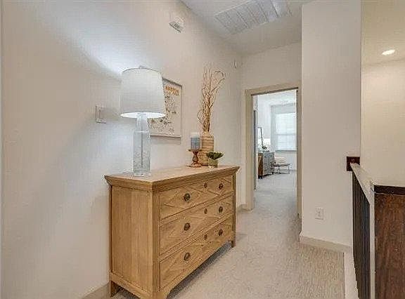 2nd image of 1363 Casselberry Dr
