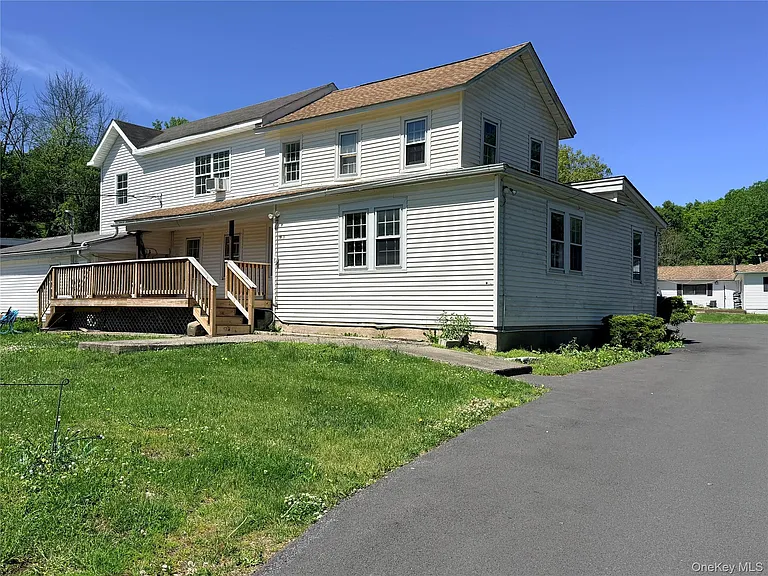 19 Quartz Ln #1 — Photo 4