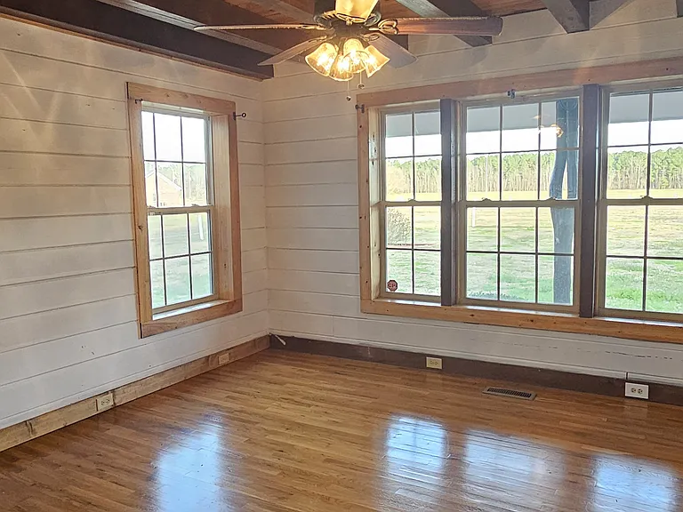 181 Halfway Rd — Photo 14
