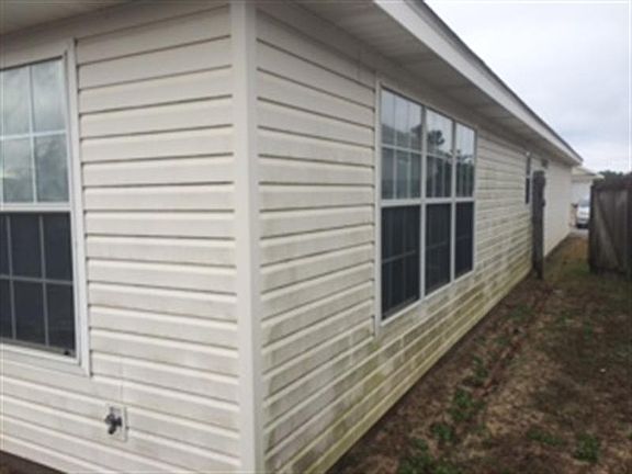 2nd image of 5575 Huntleigh Pl