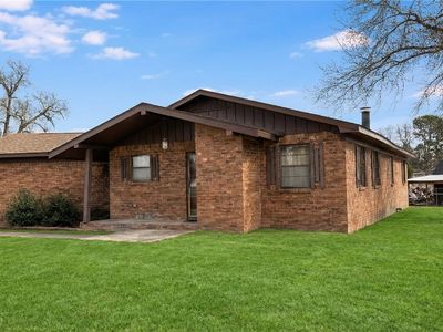801 S Oak Hill St, Siloam Springs, AR, 72761