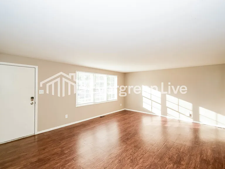 10331 Ronald Ct — Photo 2