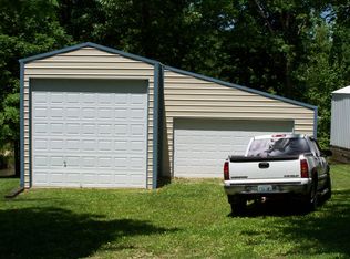710 10th St SE, Graysville, AL 35073