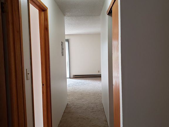 3rd image of 215 E Henley St #393