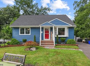 42 Wells Ct, Bloomfield Twp., NJ 07003