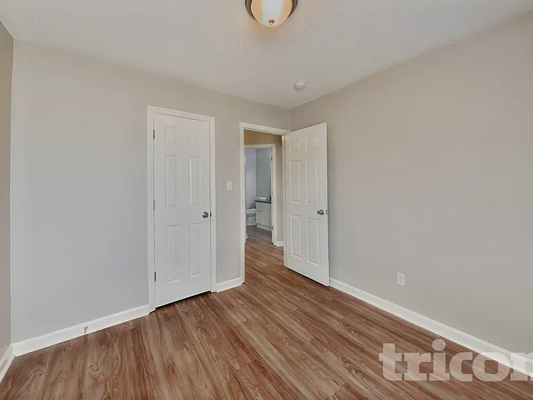 5169 Parkerwood Dr — Photo 13