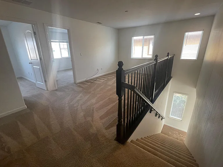 436 Potters Ln — Photo 9