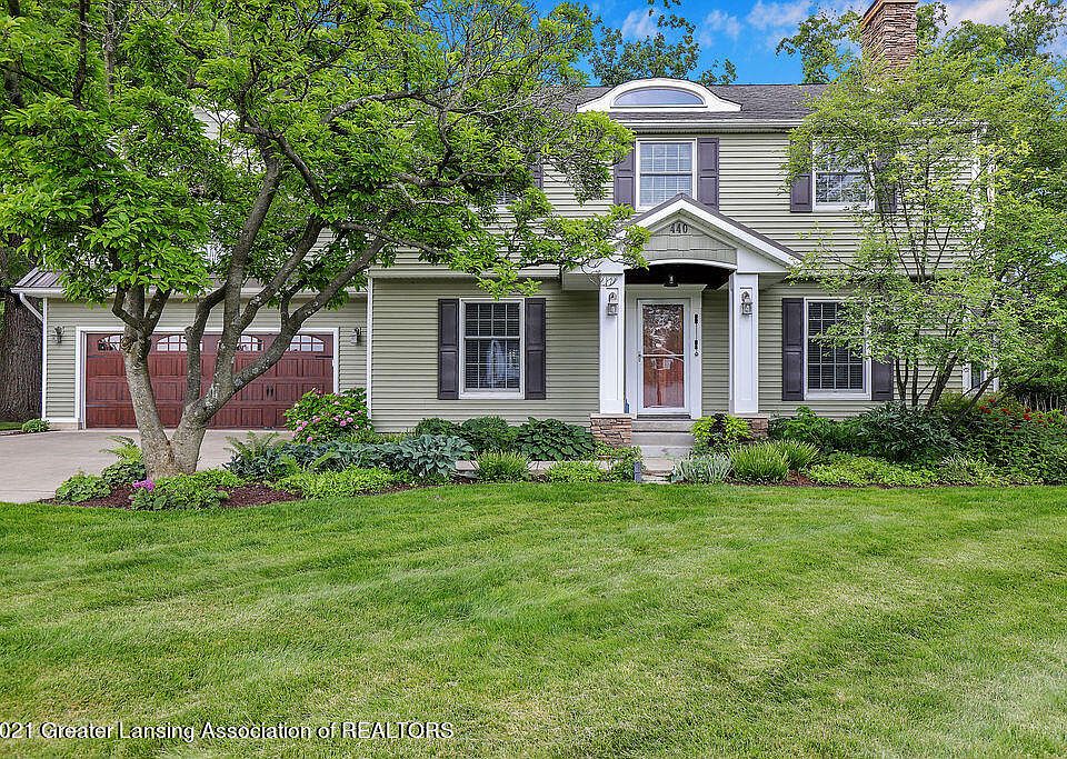 1st image of 440 Whitehills Dr