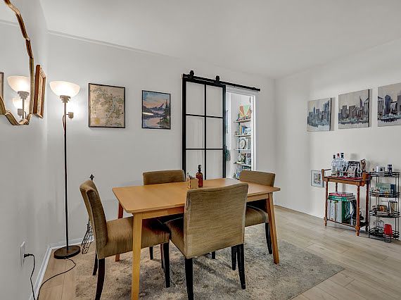 5th image of 28 Allegheny Ave APT 2512