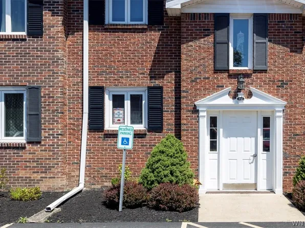 1061 Reserve Rd APT 5, West Seneca, NY 14224