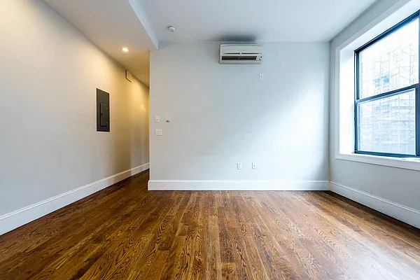 Rented by Simply Brooklyn Realty Inc | media 21