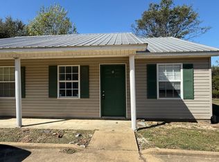 43 Smith Rd #D, Cleveland, MS 38732