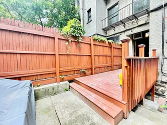 Rented by HOLTON REAL ESTATE INC.