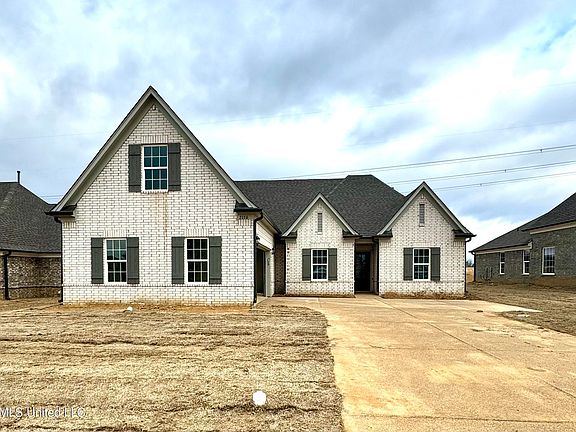 2nd image of 2156 Dela Dr