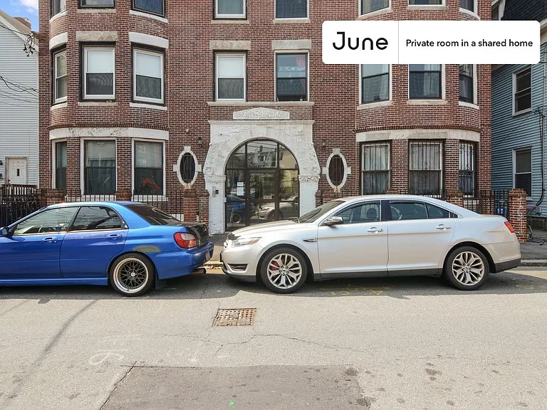 17 Highgate St #D — Photo 12