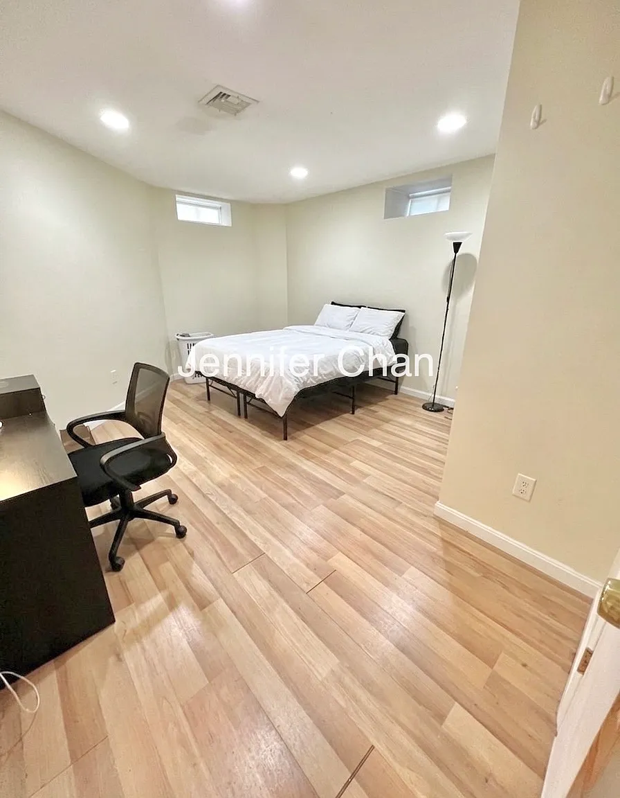 3 bed, $3,395 — Photo 4