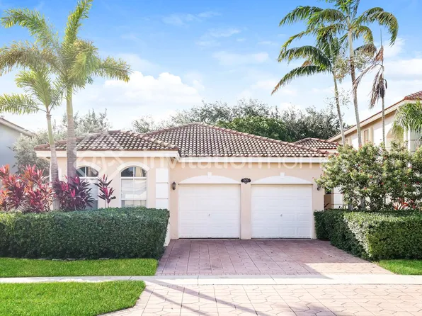 10674 Old Hammock Way, Wellington, FL 33414