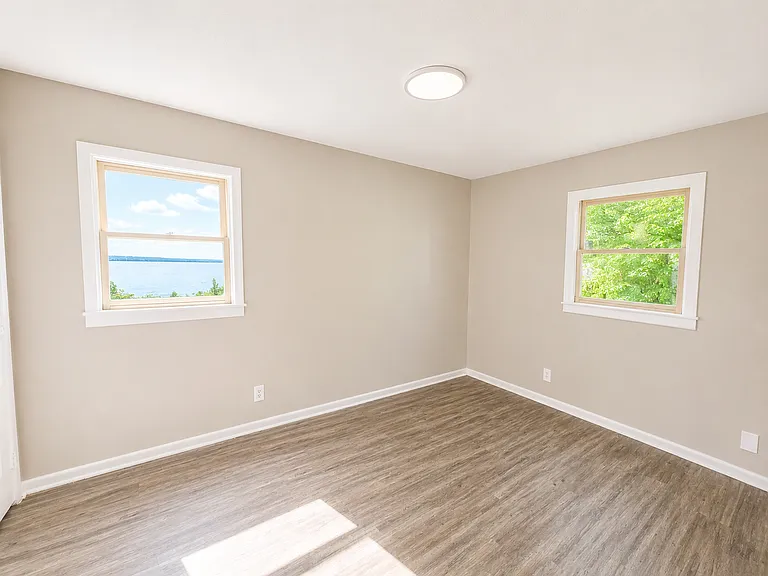 6902 Betsy Ross Dr — Photo 3