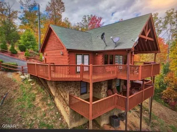 1455 Mountain Dreams Way, Pigeon Forge, TN 37862