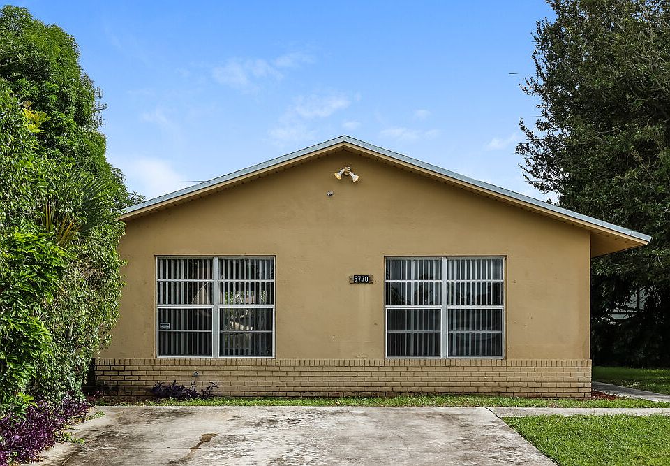 1st image of 5770 Bermuda Cir S