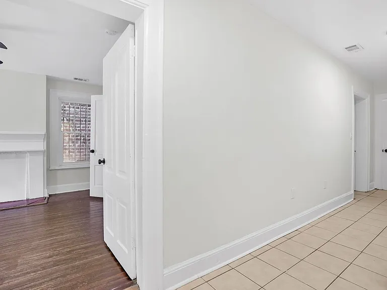 703 Barnard St #A — Photo 8