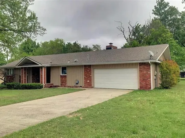 2300 Sue Ln, Independence, KS 67301