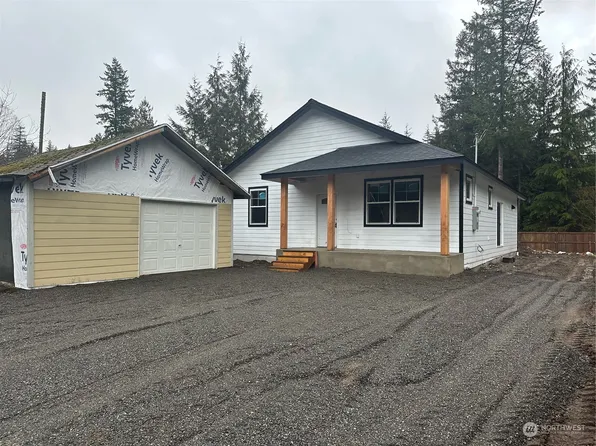 8470 Golden Valley Drive, Maple Falls, WA 98266